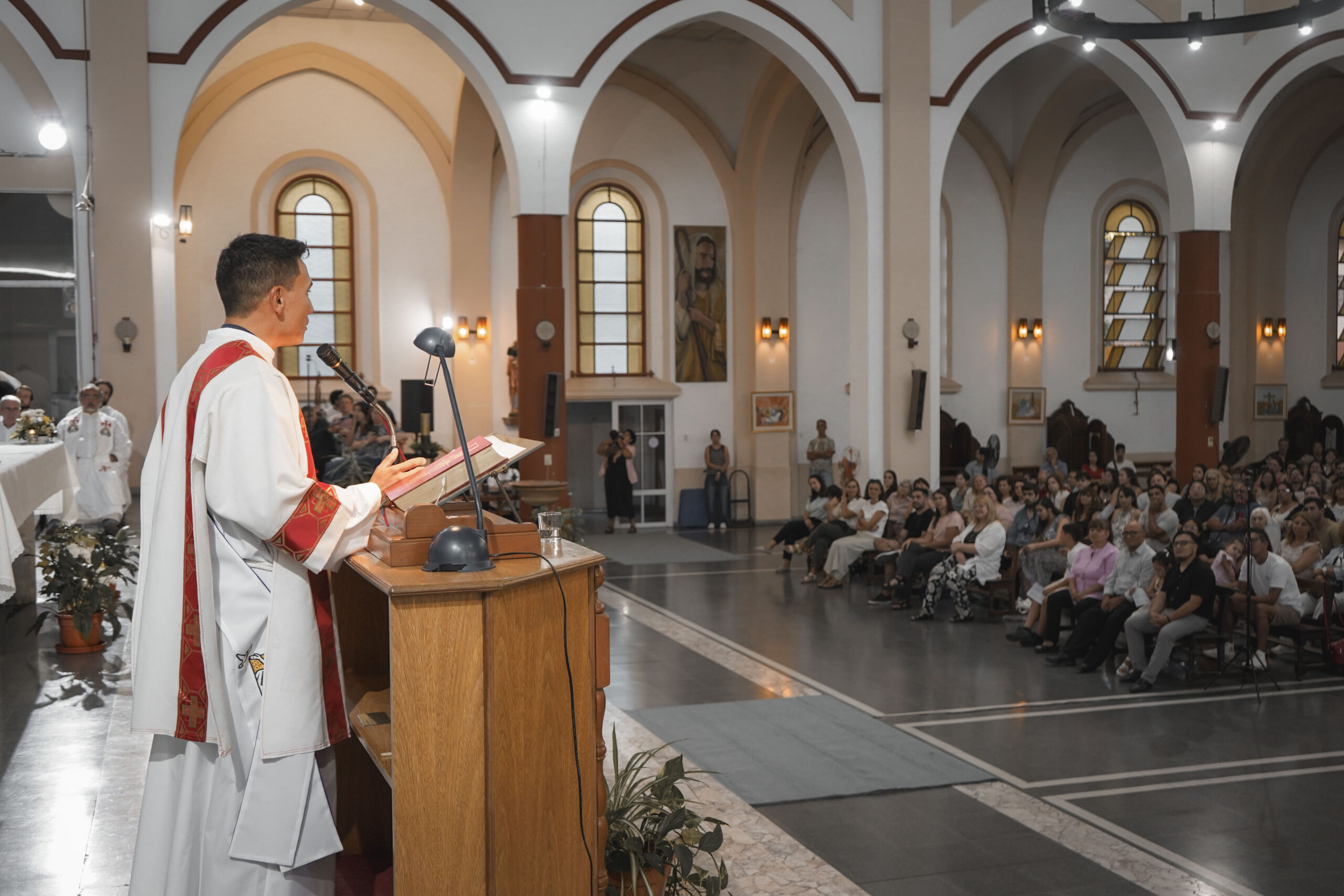 Luqui_Cris_OrdenaciónDiaconal_180