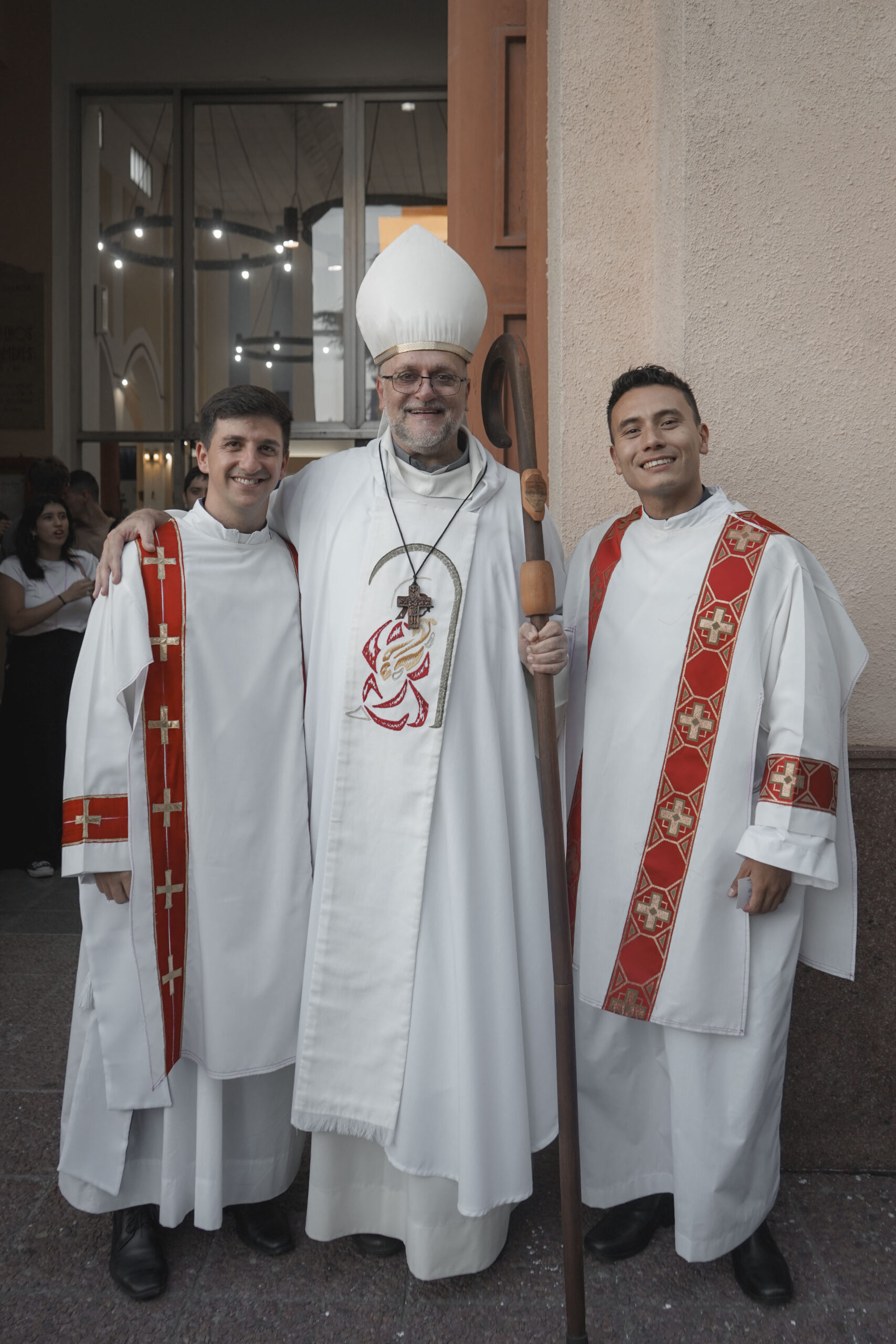 Luqui_Cris_OrdenaciónDiaconal_215